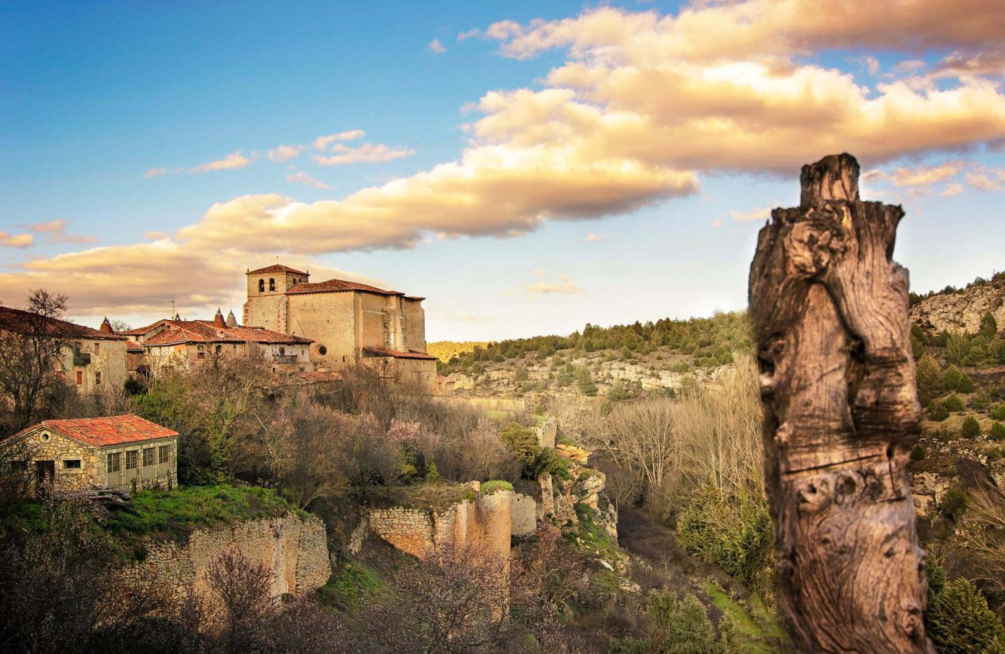 El Mirador De Almanzor Pension Calatañazor Buitenkant foto